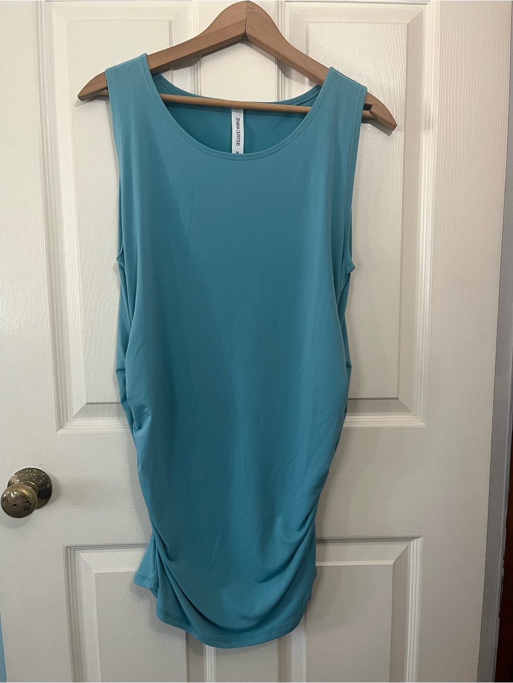 Zenana Outfitters Athletic rouched scoop neck tank top